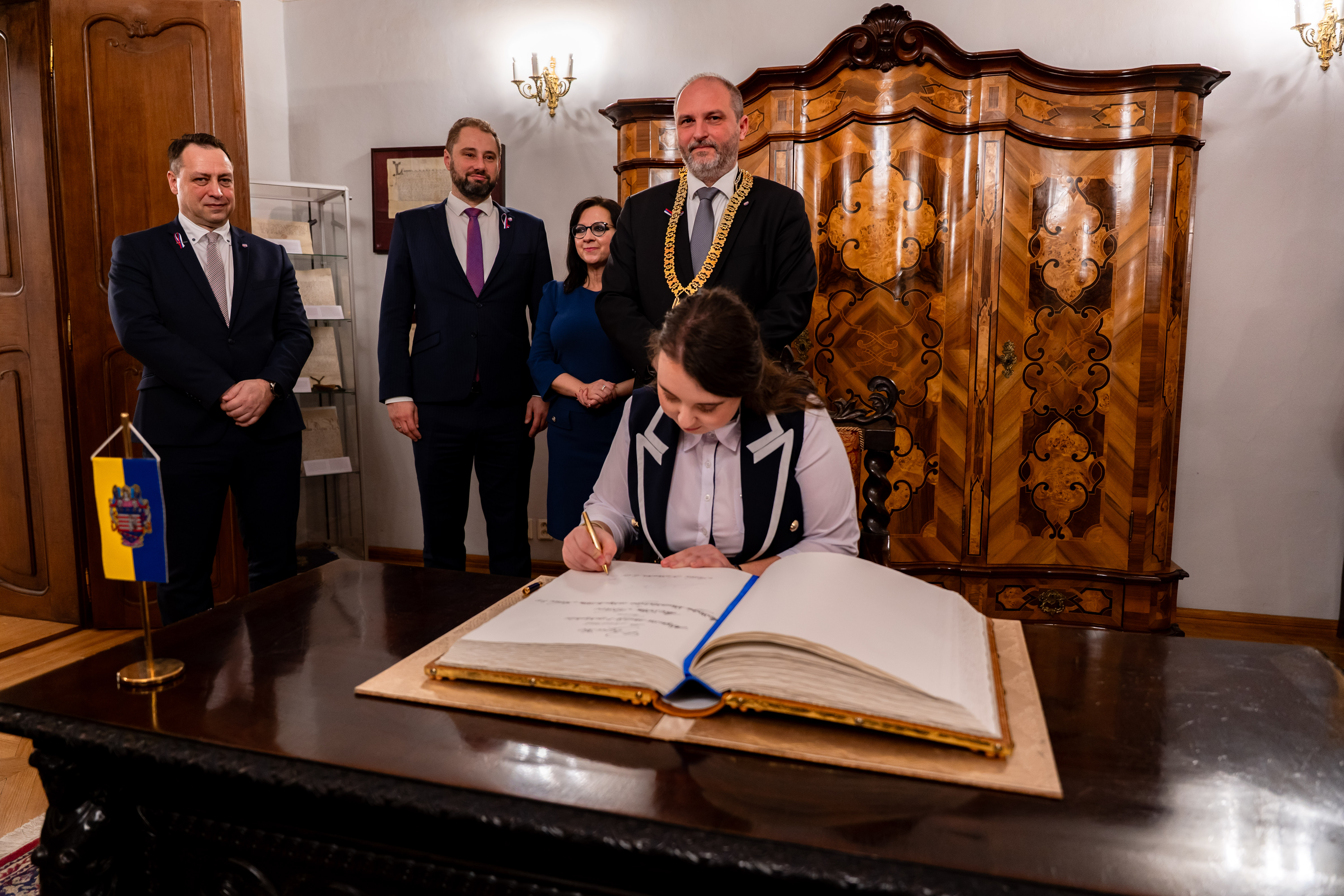 Podpis dohody o spolupraci so studentskym parlamentom-44